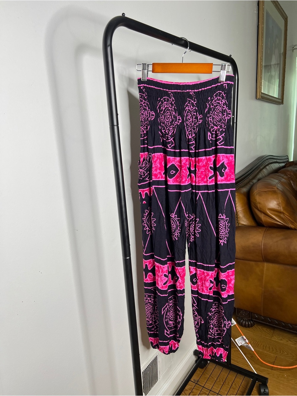 Bangkok Pants Black Pink Animal Print Harem Pants Relaxed Tapered Leg 28"